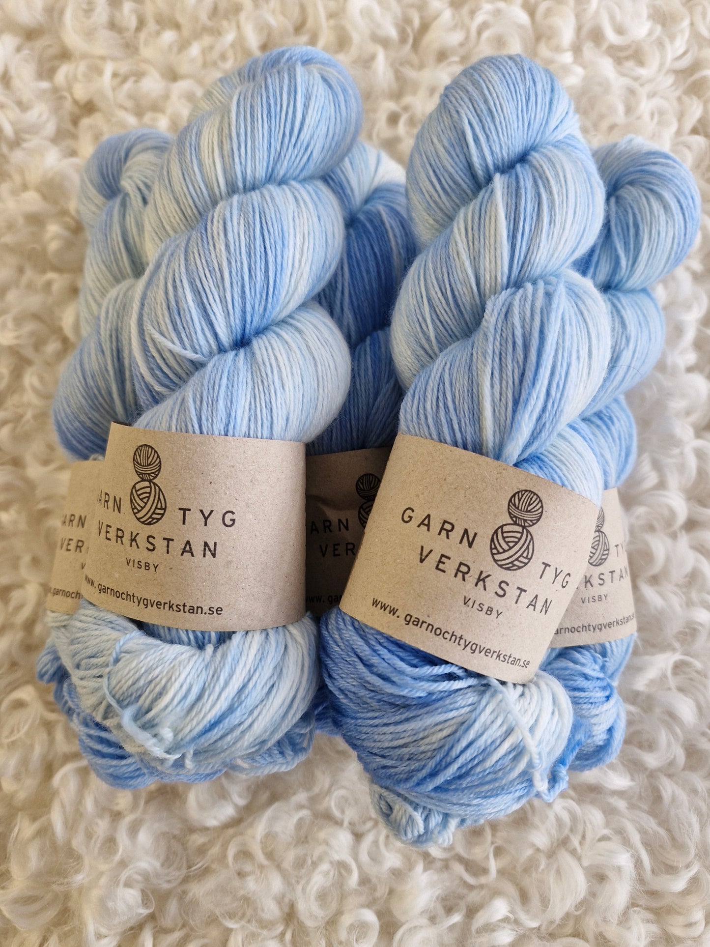 Handfärgat garn 80% merinoull 20% nylon 100 gram